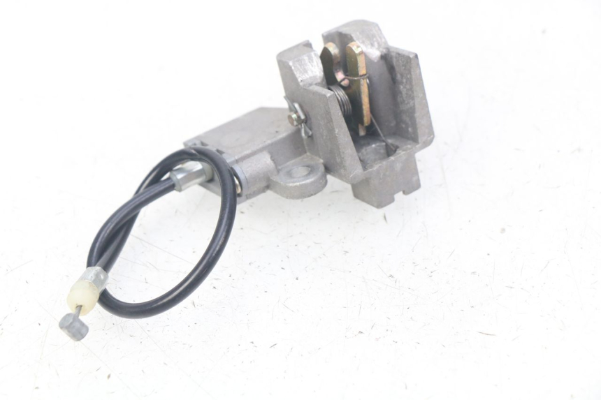 photo de SEAT LOCK SET LONGJIA DIGITA 4T 50 (2006 - 2018) - Zoom on usage condition