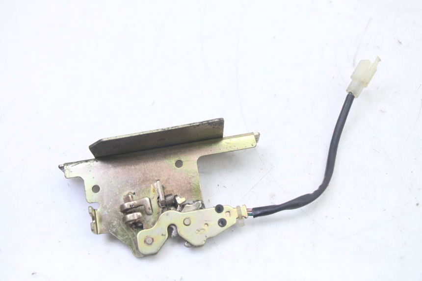 photo de SEAT LOCK KYMCO DINK STREET 125 (2009 - 2014) - Zoom on usage condition