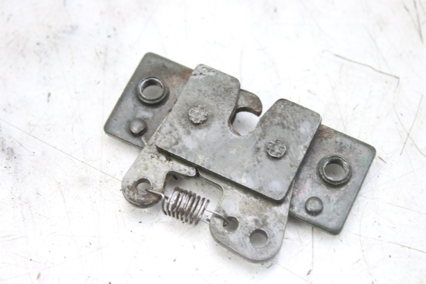 photo de SEAT LOCK PEUGEOT ELYSTAR 50 (2002 - 2014) - Zoom on usage condition