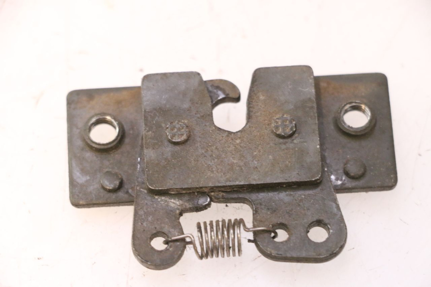 photo de SEAT LOCK PEUGEOT ELYSTAR 50 (2002 - 2014) - Component detail