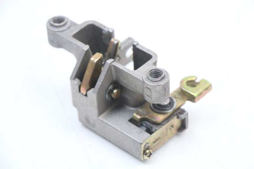 photo de SEAT LOCK JM MOTORS EVOLIS 4T 50 (2018 - 2022) - Zoom on usage condition