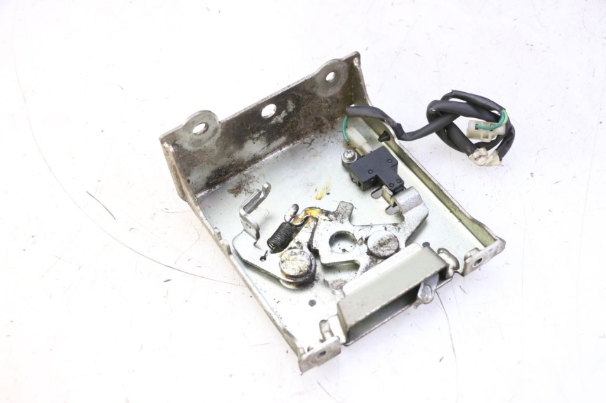 photo de SEAT LOCK SET HONDA FES S-WING SWING ABS 125 (2007 - 2015) - Fixing points details