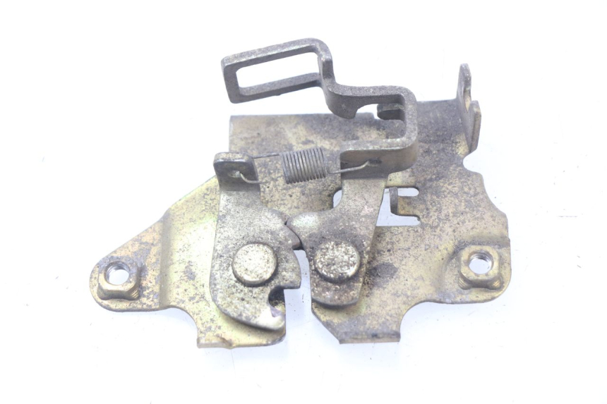 photo de SEAT LOCK SYM FIDDLE 2 50 (2008 - 2013) - Zoom on usage condition