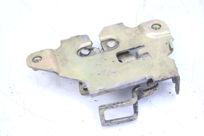 photo de SEAT LOCK SYM FIDDLE 2 50 (2008 - 2013) - Zoom on usage condition