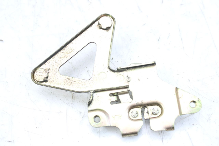 photo de SEAT LOCK SYM FIDDLE 3 III 125 (2014 - 2020) - Zoom on usage condition