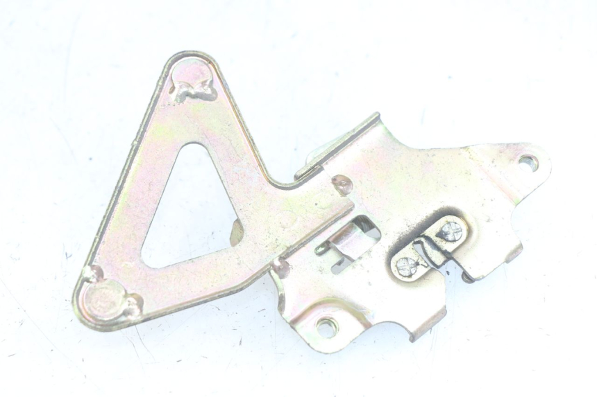 photo de SEAT LOCK SYM FIDDLE 3 III 125 (2014 - 2020) - Zoom on usage condition