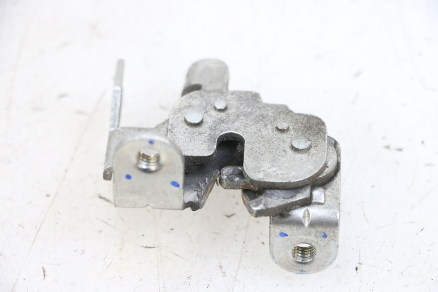 photo de SEAT LOCK SET MBK FLIPPER 115 (2013 - 2017) - Zoom on usage condition