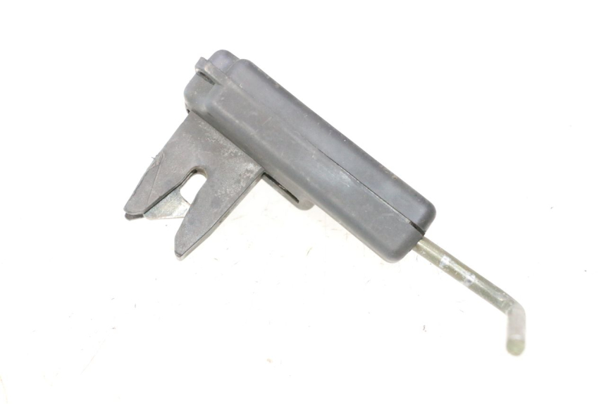 photo de SEAT LOCK PIAGGIO FLY 2T 50 (2004 - 2017) - Alternative perspective