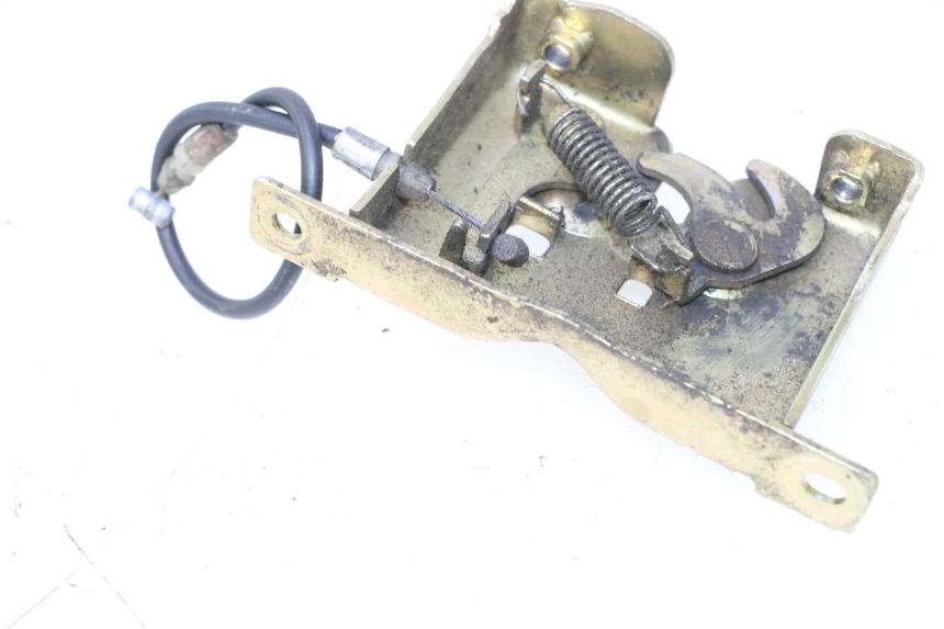 photo de SEAT LOCK SET KEEWAY FOCUS 50 (2006 - 2009) - Alternative perspective