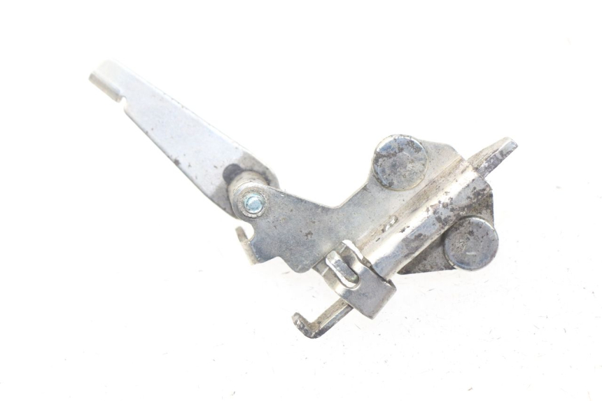 photo de SEAT LOCK SET YAMAHA FZ8 800 (2010 - 2016) - Zoom on usage condition