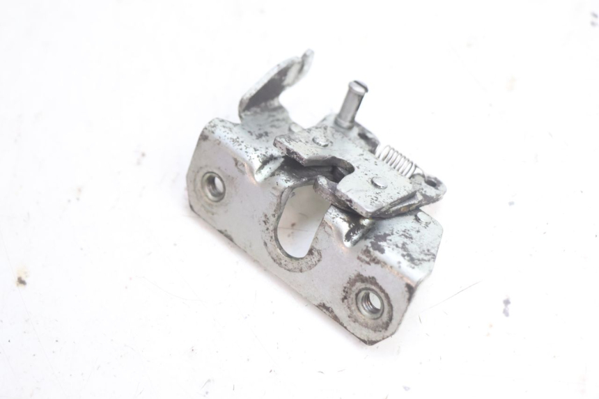 photo de SEAT LOCK SET GILERA GP 800 (2007 - 2013) - Alternative perspective