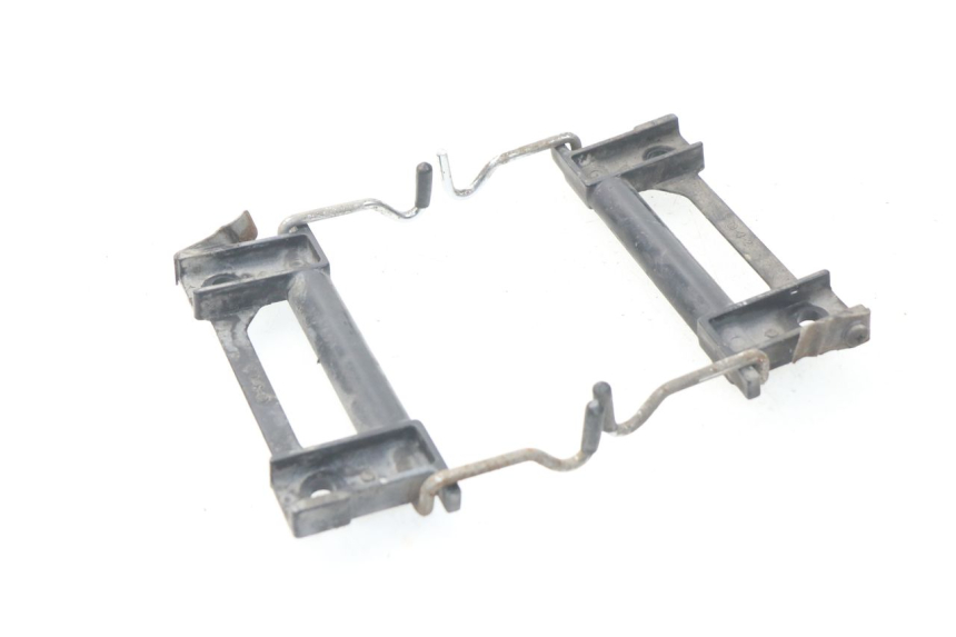 photo de SEAT LOCK SET KAWASAKI GPZ S 500 (1994 - 2005) - Alternative perspective