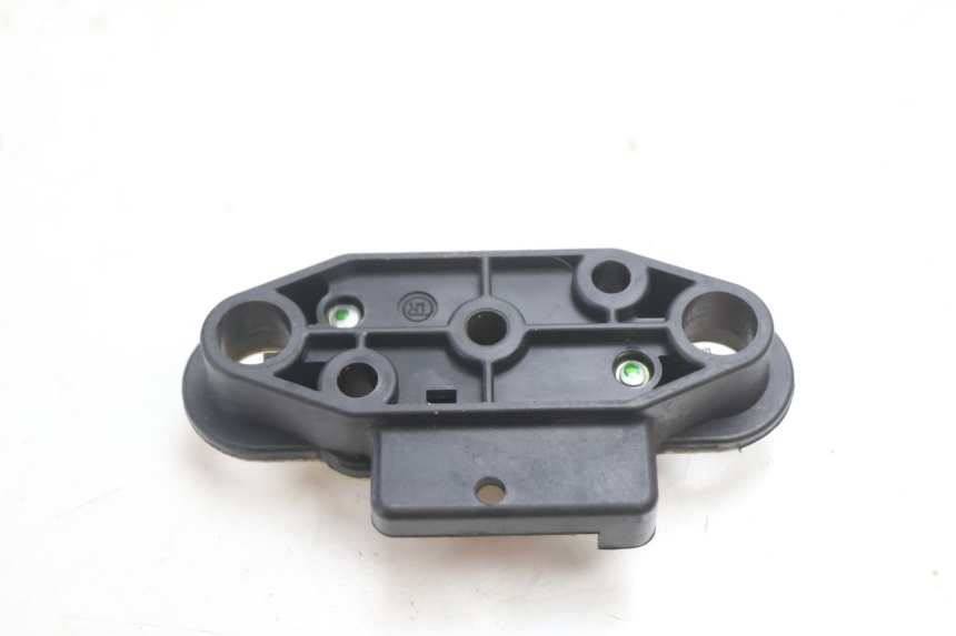photo de SEAT LOCK SET SUZUKI GSF N BANDIT 1200 (2001 - 2005) - Alternative perspective
