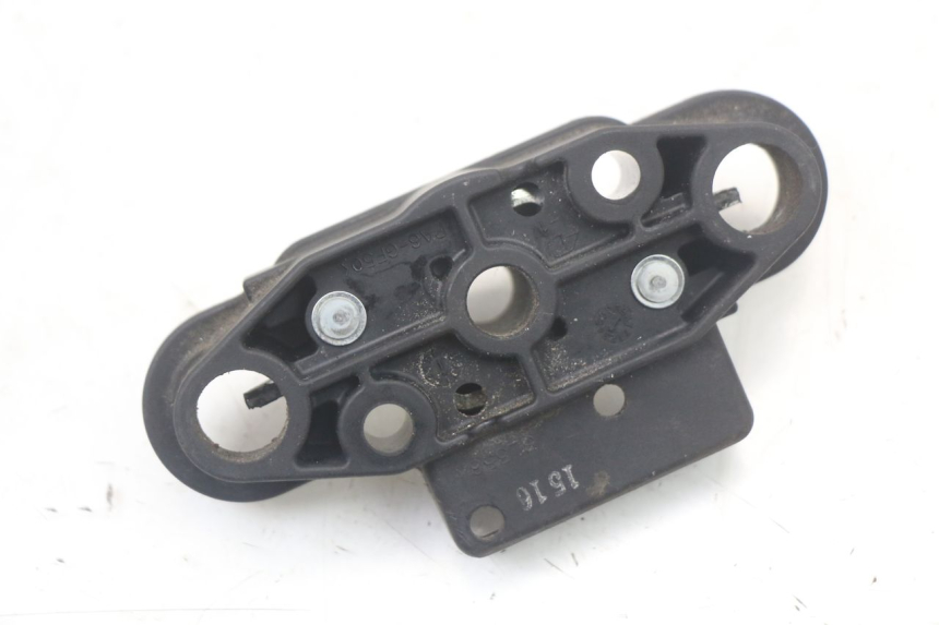 photo de SEAT LOCK SET SUZUKI GSR 750 (2011 - 2017) - Zoom on usage condition