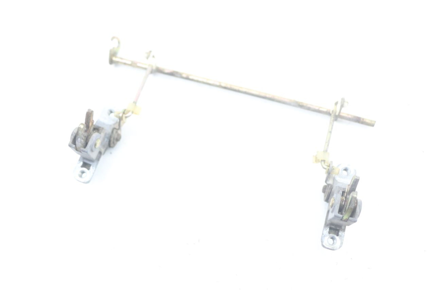 photo de SEAT LOCK SET KAWASAKI GTR 1000 (1994 - 2004) - Technical close-up