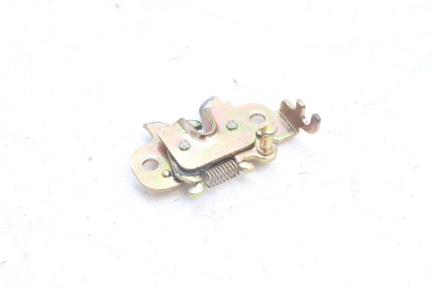 photo de SEAT LOCK PEUGEOT KISBEE 4T 50 (2010 - 2017) - Component detail