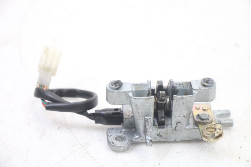 photo de SEAT LOCK SET KYMCO XCITING 500 (2007 - 2010) - Alternative perspective