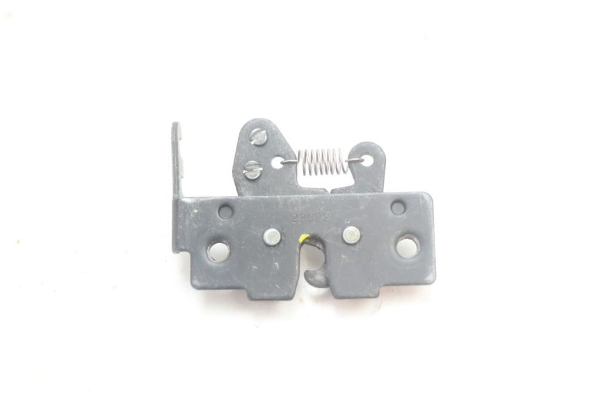 photo de SEAT LOCK SET PIAGGIO MP3 HPE 530 (2022 - 2026) - Zoom on usage condition