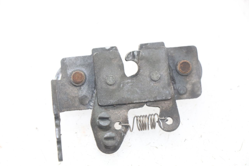 photo de SEAT LOCK PIAGGIO MP3 LT 400 (2007 - 2012) - Zoom on usage condition