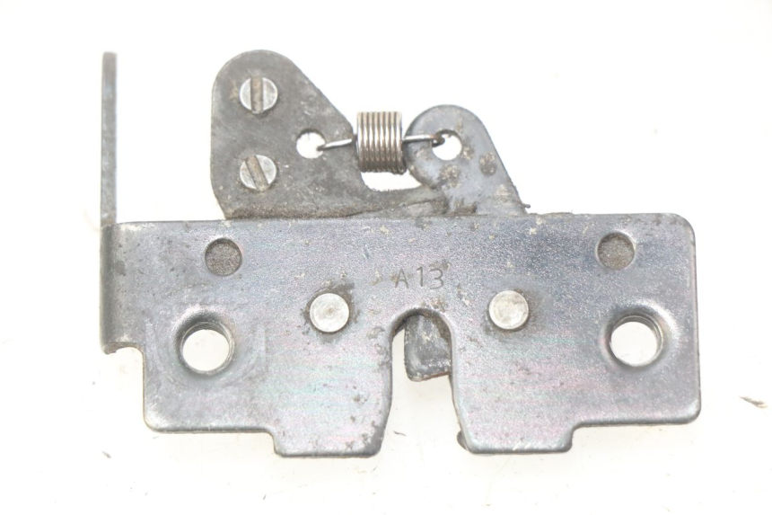 photo de SEAT LOCK PIAGGIO MP3 LT 300 (2010 - 2016) - Zoom on usage condition