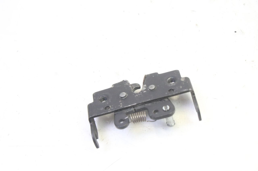 photo de SEAT LOCK PIAGGIO MP3 125 (2006 - 2014) - Alternative perspective