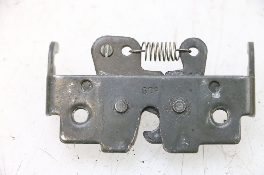 photo de SEAT LOCK SET PIAGGIO MP3 RL 250 (2006 - 2010) - Component detail