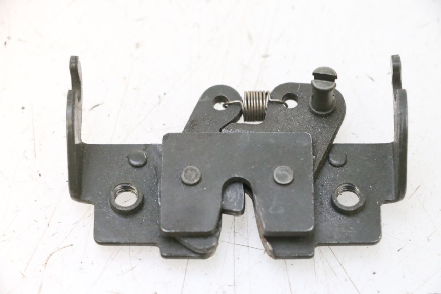 photo de SEAT LOCK SET PIAGGIO MP3 RL 250 (2006 - 2010) - Alternative perspective