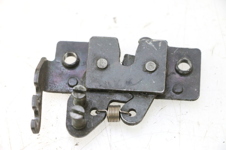 photo de SEAT LOCK PIAGGIO MP3 500 (2011 - 2015) - Zoom on usage condition