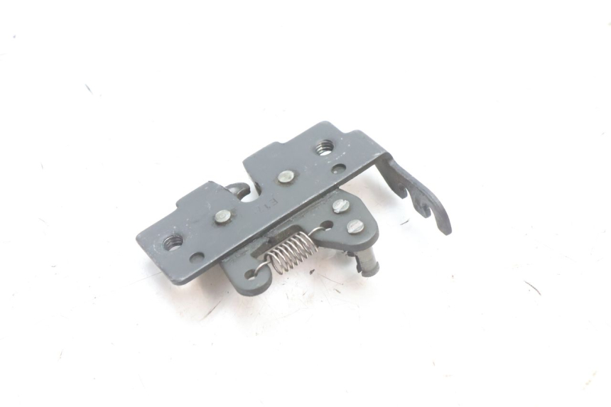 photo de SEAT LOCK SET PIAGGIO MP3 500 (2016 - 2018) - Alternative perspective