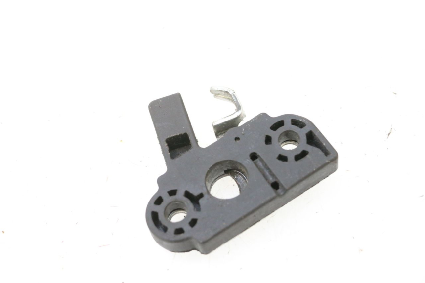 photo de SEAT LOCK YAMAHA NEOS NEO'S 4T 50 (2008 - 2016) - Zoom on usage condition