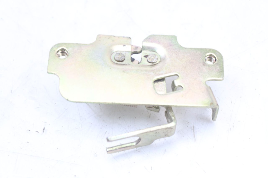 photo de SEAT LOCK SET PEUGEOT BELVILLE 125 (2017 - 2021) - Zoom on usage condition