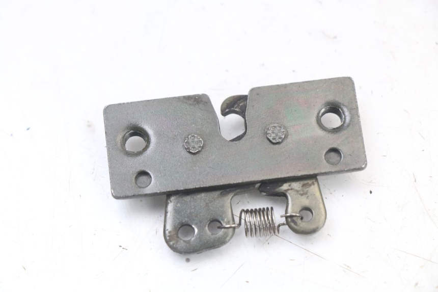 photo de SEAT LOCK PEUGEOT ELYSTAR 50 (2002 - 2014) - Zoom on usage condition