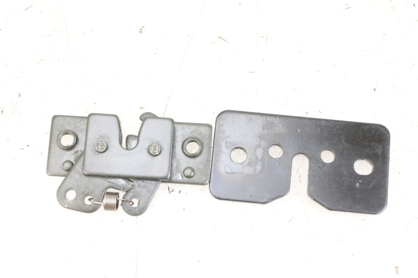 photo de SEAT LOCK SET PEUGEOT SATELIS 125 (2013 - 2018) - Main view