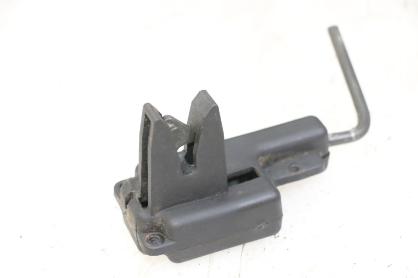 photo de SEAT LOCK SET PIAGGIO NEW TYPHOON 50 (2010 - 2017) - Zoom on usage condition