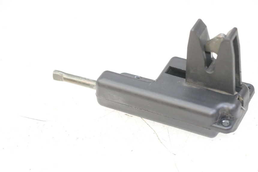 photo de SEAT LOCK PIAGGIO ZIP 4T 50 (2018 - 2020) - Alternative perspective