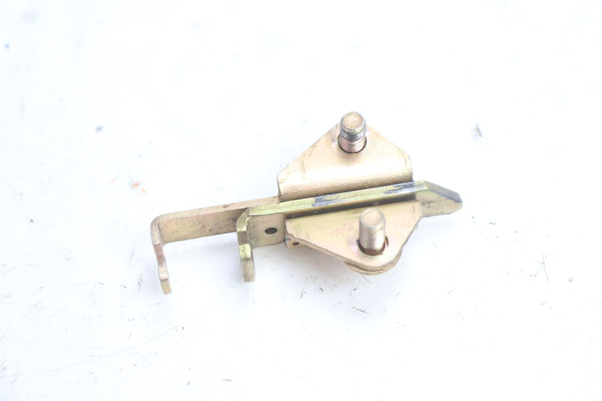 photo de SEAT LOCK YAMASAKI ROADSTER 50 (2013 - 2018) - Zoom on usage condition