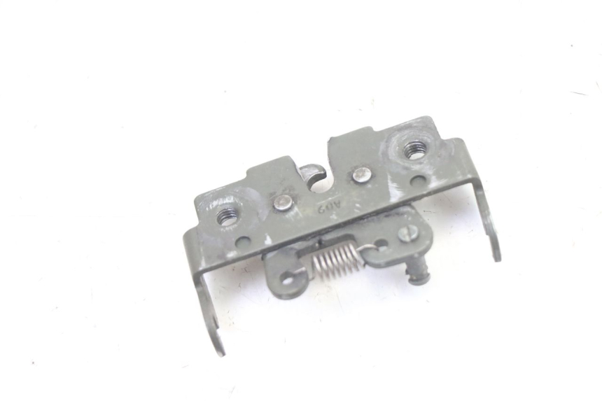 photo de SEAT LOCK SET GILERA RUNNER SP 50 (2006 - 2008) - Alternative perspective