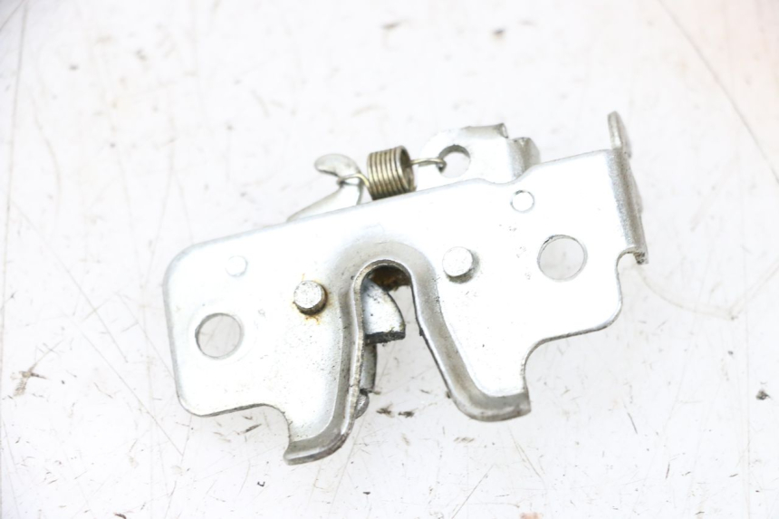 photo de SEAT LOCK JM MOTORS SANTANA 50 (2014 - 2023) - Zoom on usage condition