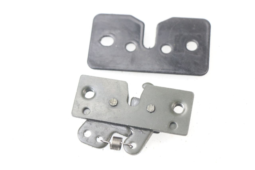 photo de SEAT LOCK SET PEUGEOT SATELIS COMPRESSOR K15 125 (2006 - 2009) - Main view