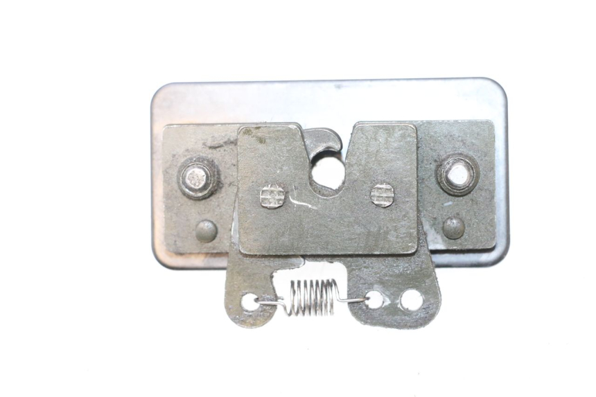 photo de SEAT LOCK SET PEUGEOT SATELIS COMPRESSOR K15 125 (2006 - 2009) - Component detail
