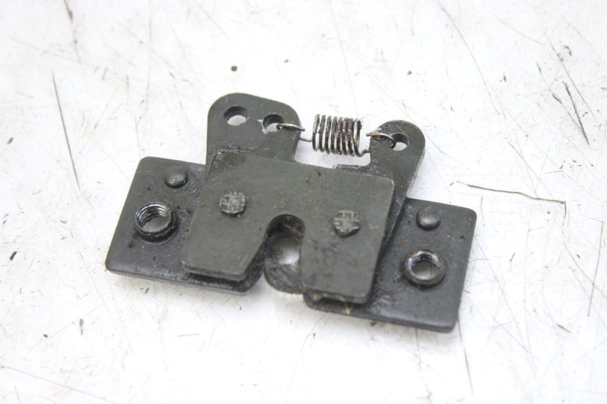 photo de SEAT LOCK PEUGEOT SATELIS 125 (2010 - 2012) - Component detail