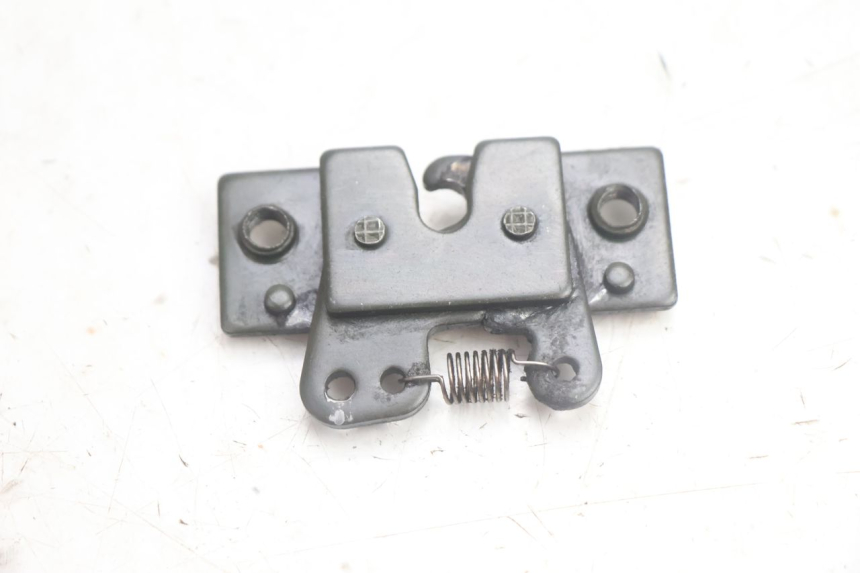 photo de SEAT LOCK SET PEUGEOT SATELIS 125 (2013 - 2018) - Component detail
