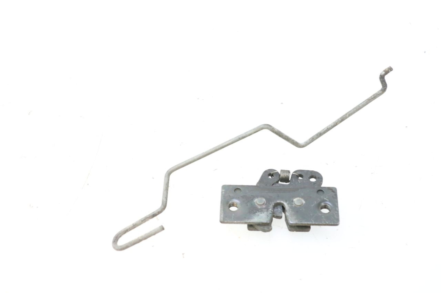 photo de SEAT LOCK PEUGEOT SPEEDFIGHT LC 50 (1996 - 2002) - Zoom on usage condition