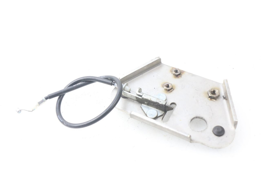 photo de SEAT LOCK SET YAMAHA TDM ABS 900 (2002 - 2014) - Zoom on usage condition