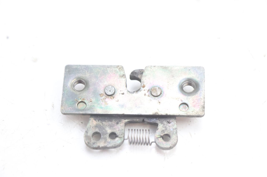 photo de SEAT LOCK SET PEUGEOT VIVACITY 50 (1998 - 2003) - Alternative perspective