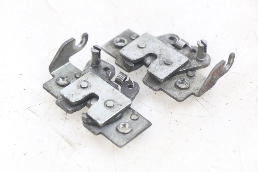 photo de SEAT LOCK YAMAHA X-MAX XMAX 250 (2006 - 2009) - Zoom on usage condition