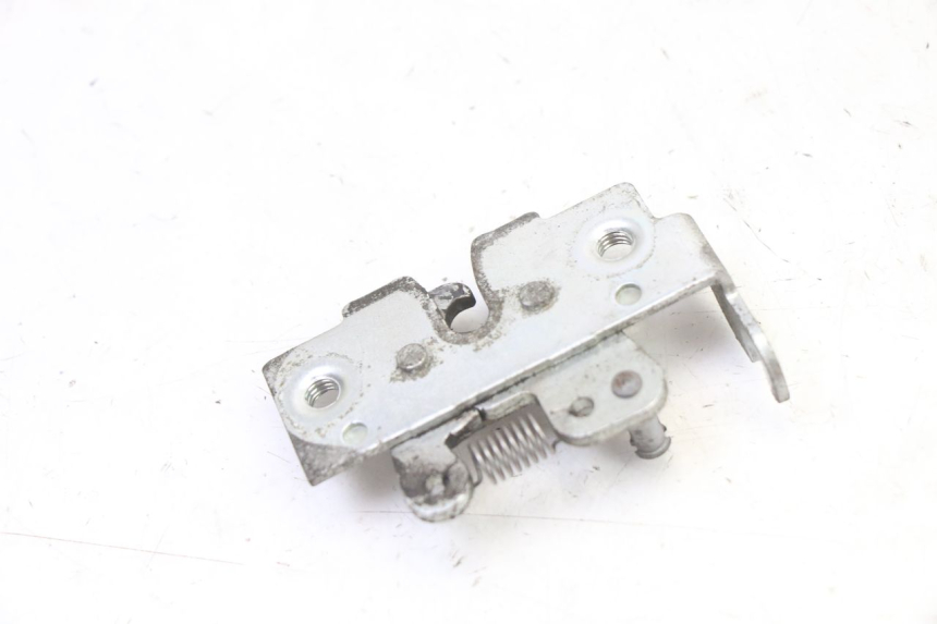 photo de SEAT LOCK YAMAHA XMAX X-MAX 125 (2006 - 2009) - Alternative perspective