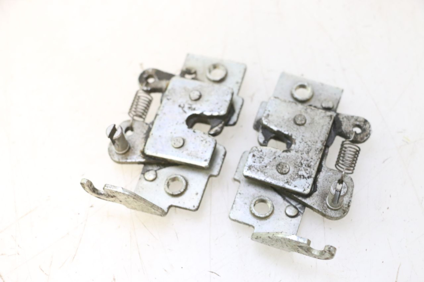 photo de SEAT LOCK YAMAHA XMAX X-MAX 125 (2006 - 2009) - Zoom on usage condition