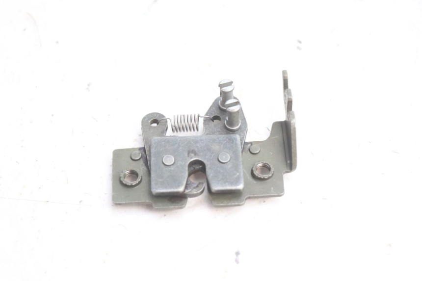 photo de SEAT LOCK SET PIAGGIO X8 STREET 125 (2006 - 2007) - Main view