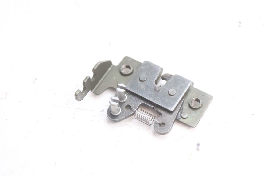 photo de SEAT LOCK SET PIAGGIO X8 STREET 125 (2006 - 2007) - Component detail
